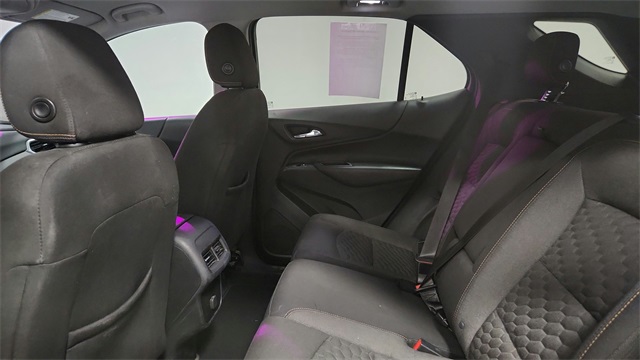 Vehicle image 19 of 25