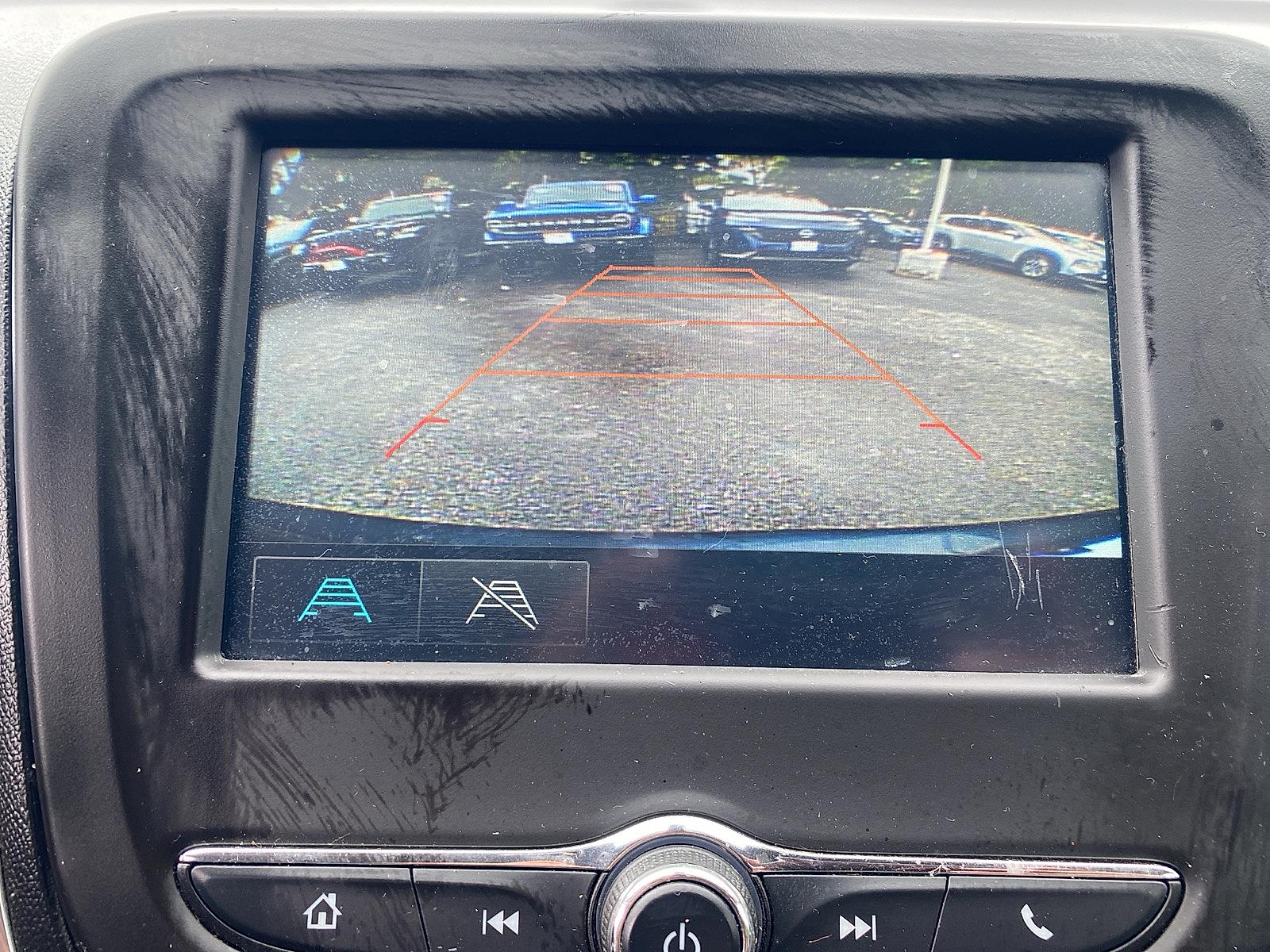 Vehicle image 16 of 26