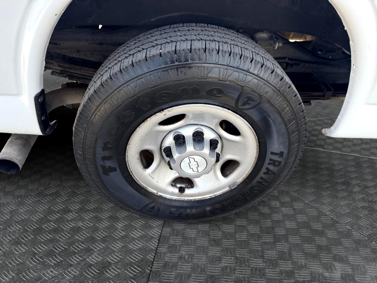 Vehicle image 14 of 27