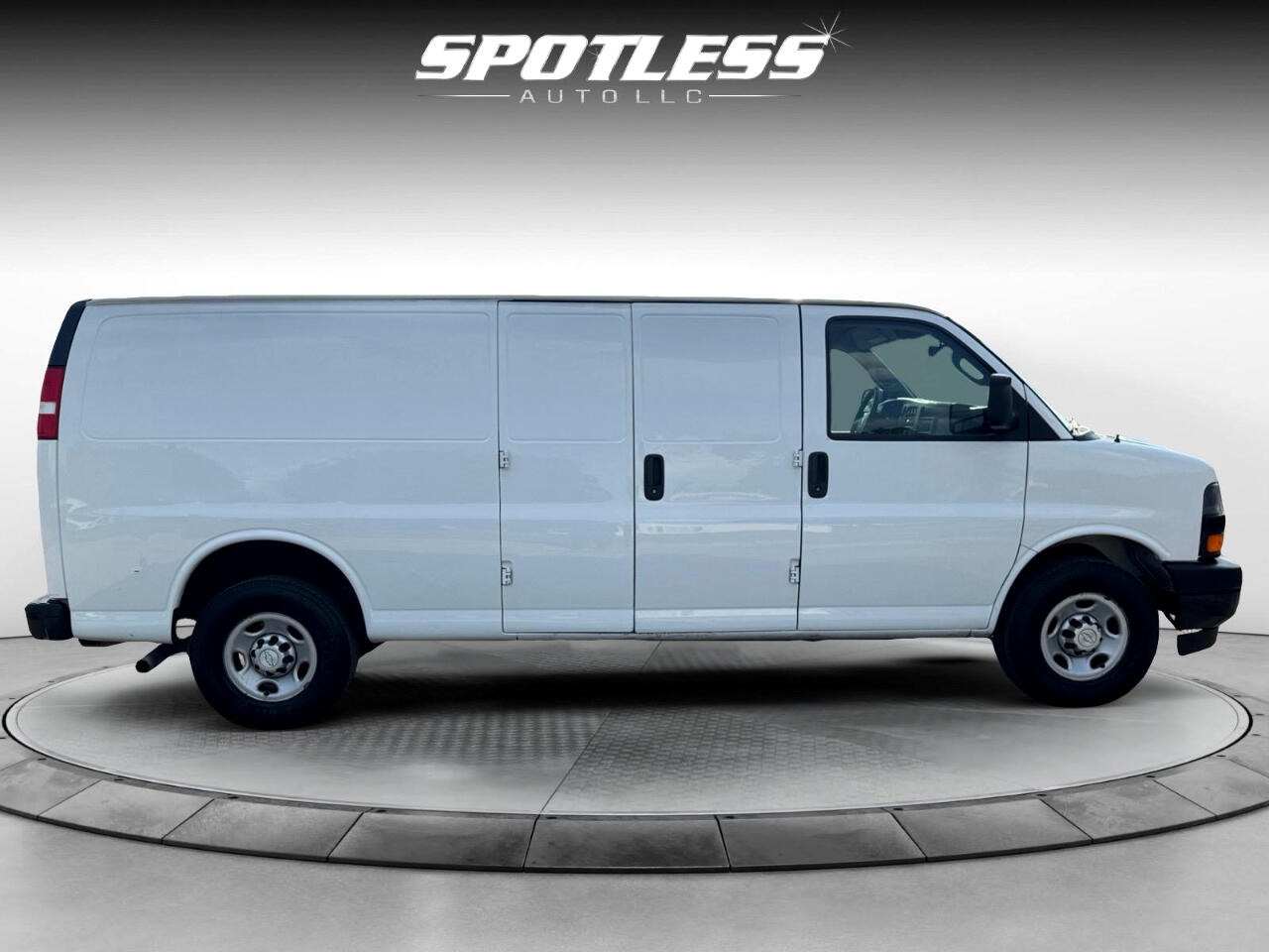 Vehicle image 6 of 27