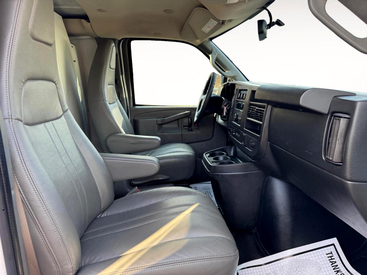 Vehicle image 20 of 27