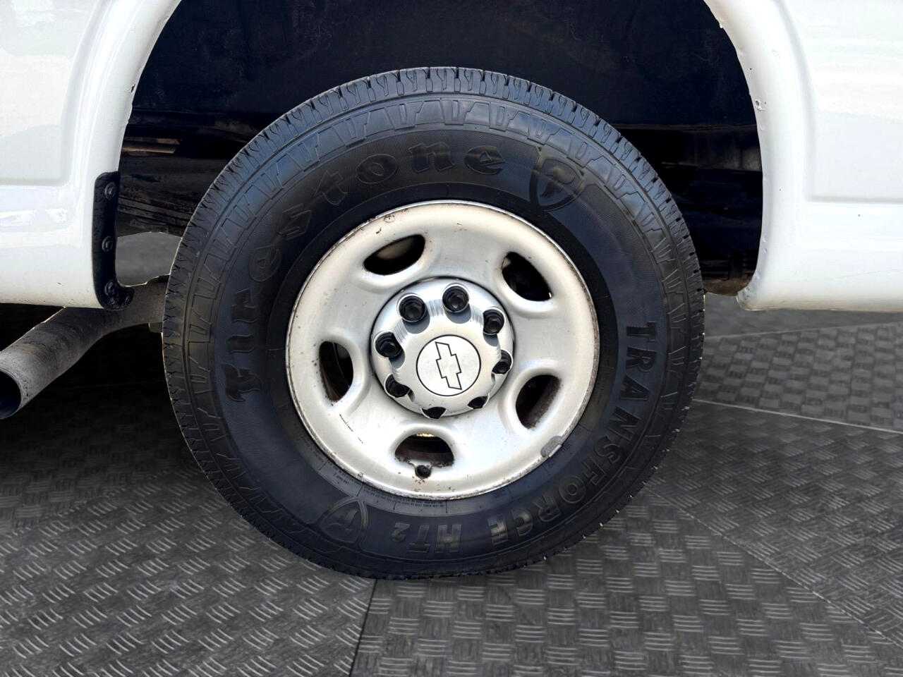 Vehicle image 15 of 27