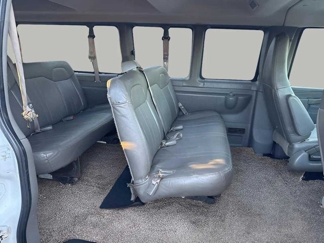 Vehicle image 6 of 24