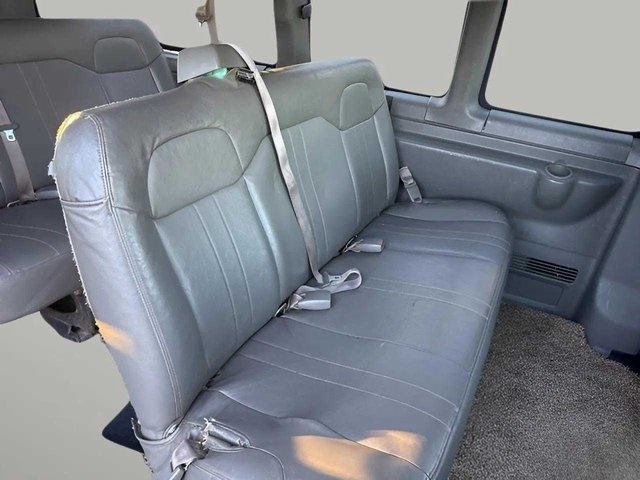 Vehicle image 16 of 24