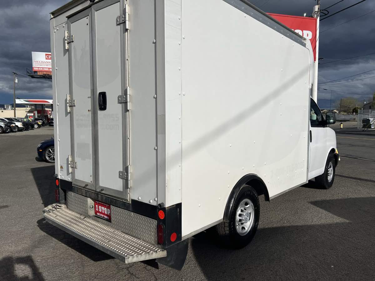 Vehicle image 2 of 10