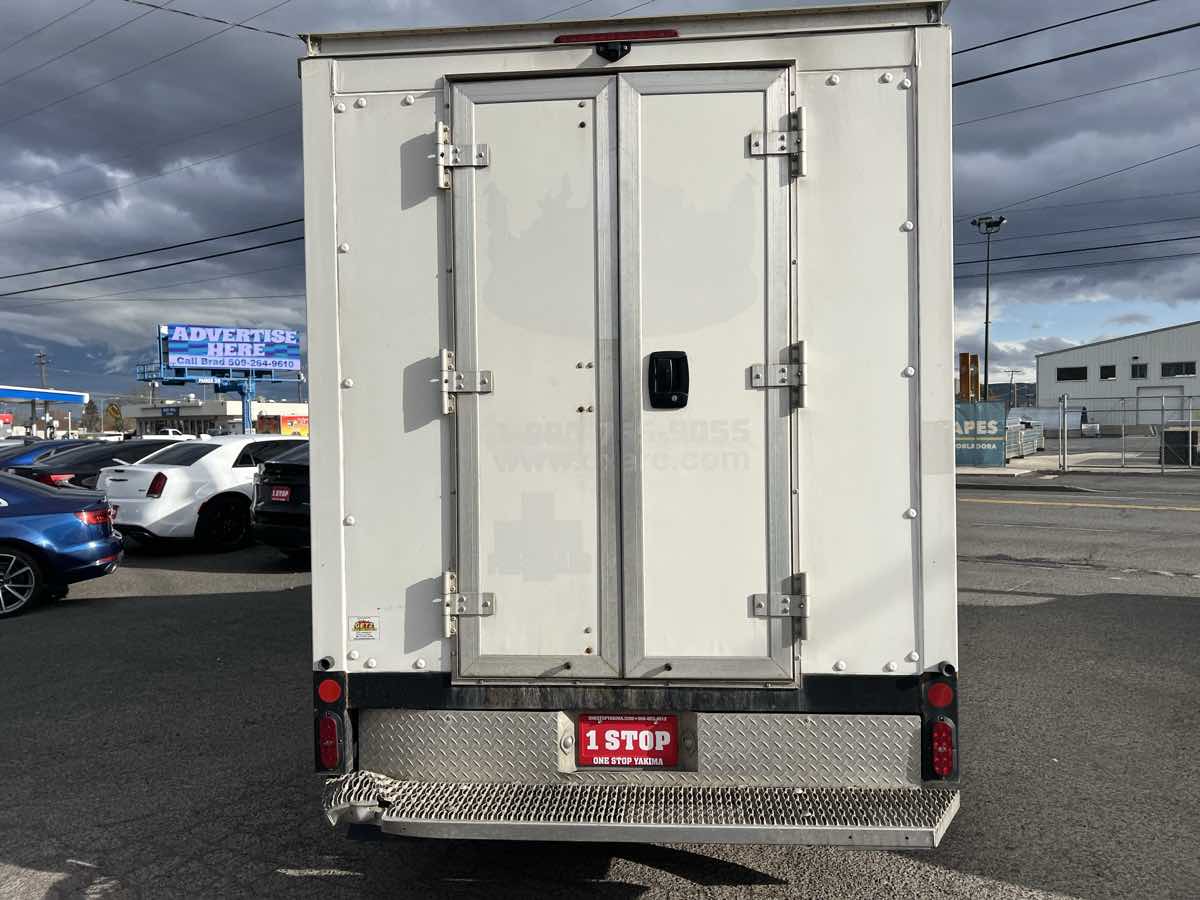 Vehicle image 7 of 10