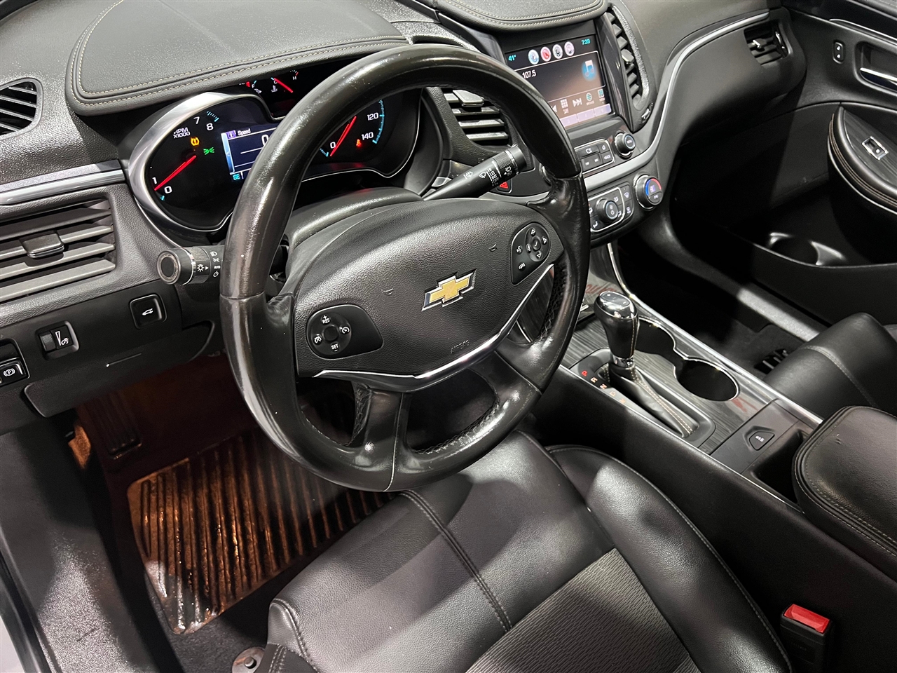 2018 Chevrolet Impala LT Image 13 of 22