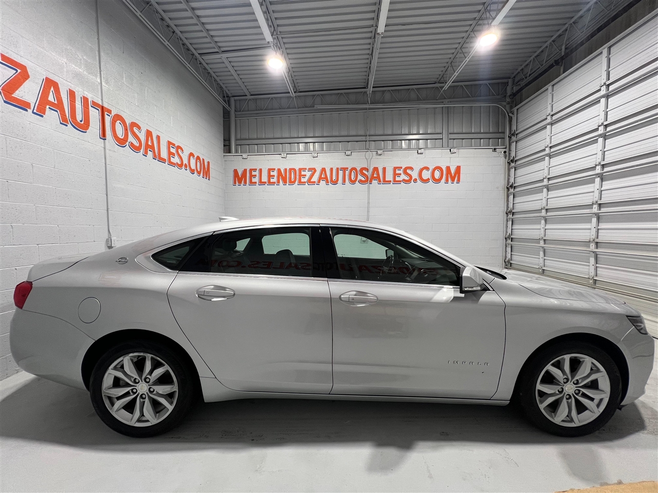 2018 Chevrolet Impala LT Image 4 of 22