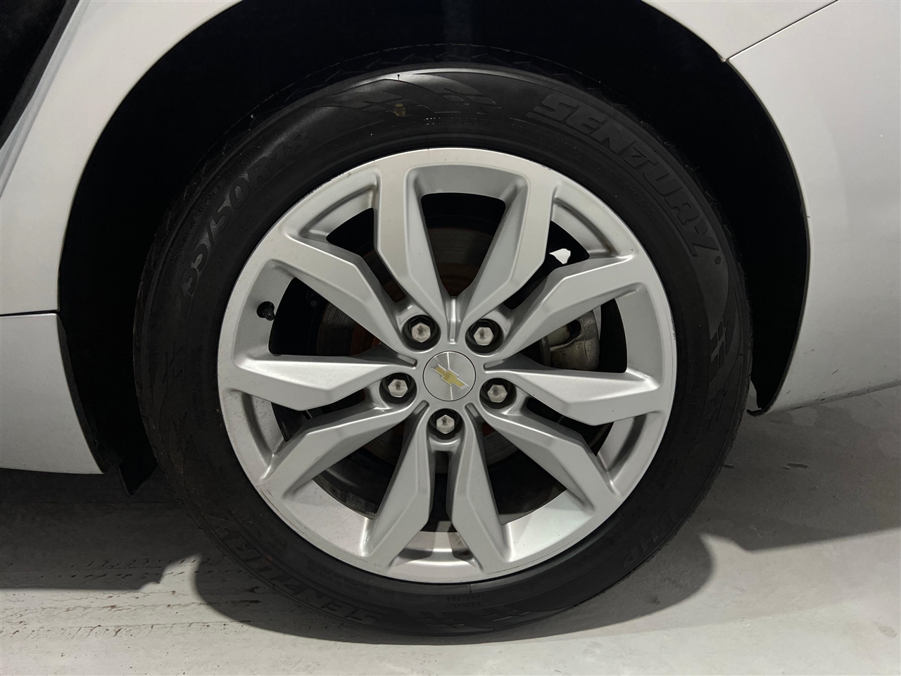 2018 Chevrolet Impala LT Image 8 of 22