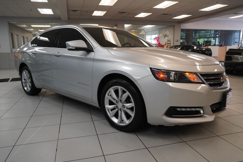 2018 Chevrolet Impala LT Image 2 of 28