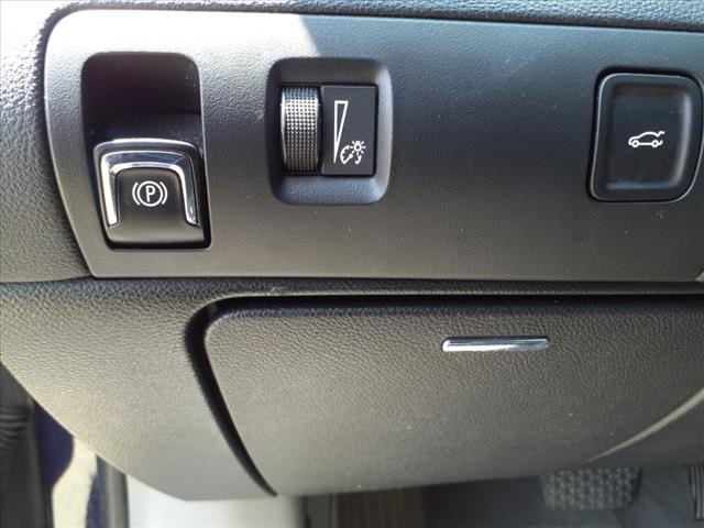 Vehicle image 22 of 25