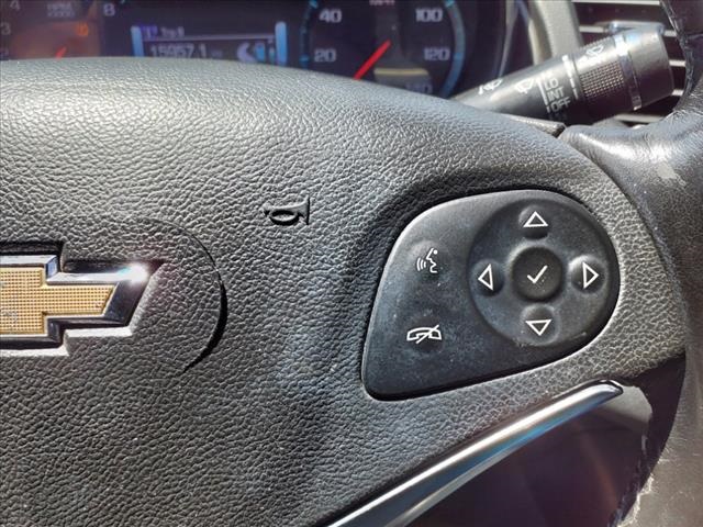 Vehicle image 16 of 25