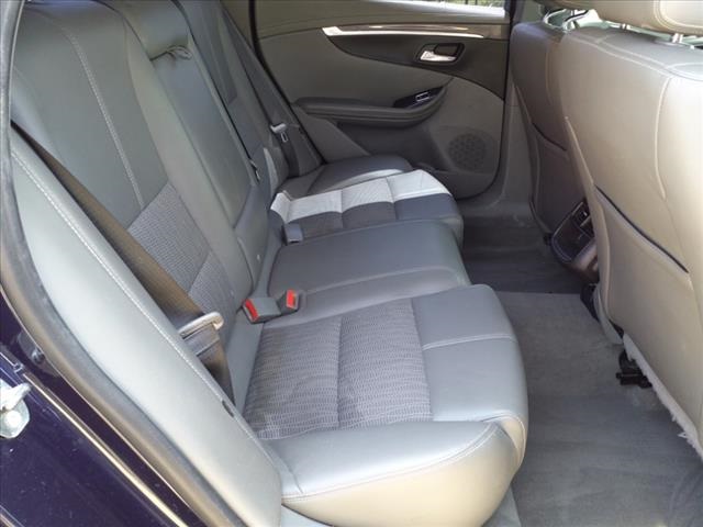 Vehicle image 11 of 25