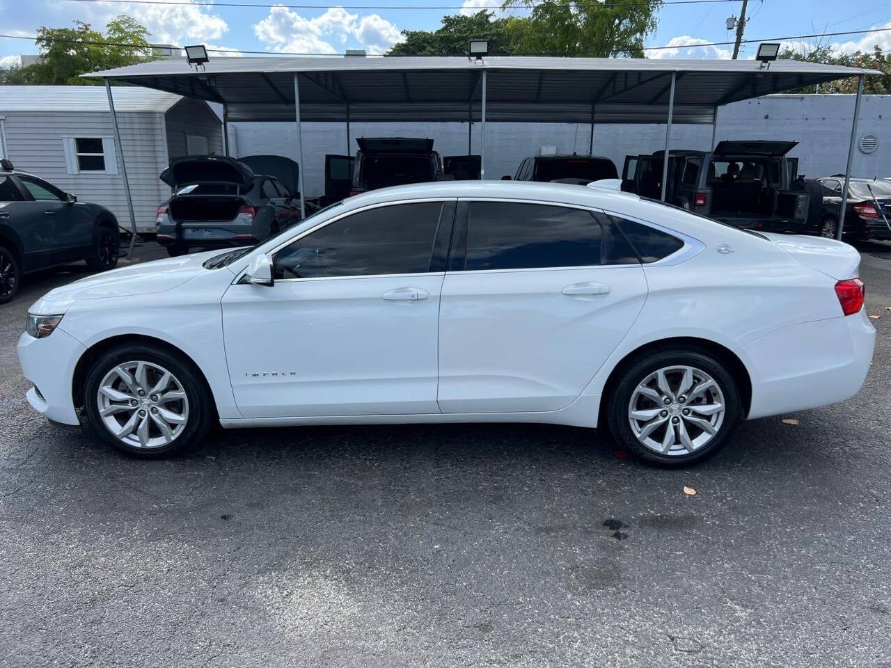 Vehicle image 12 of 58