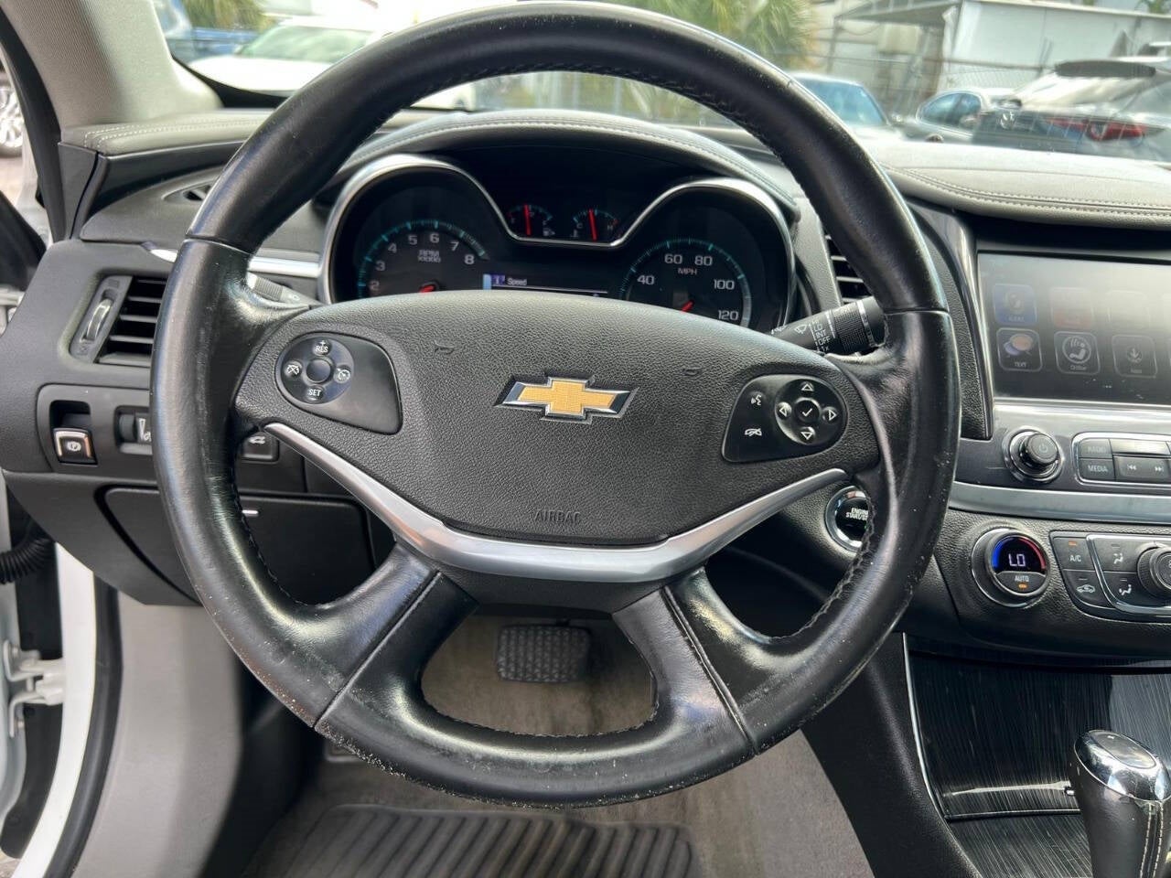 Vehicle image 28 of 58