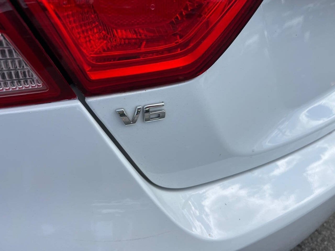 Vehicle image 31 of 58