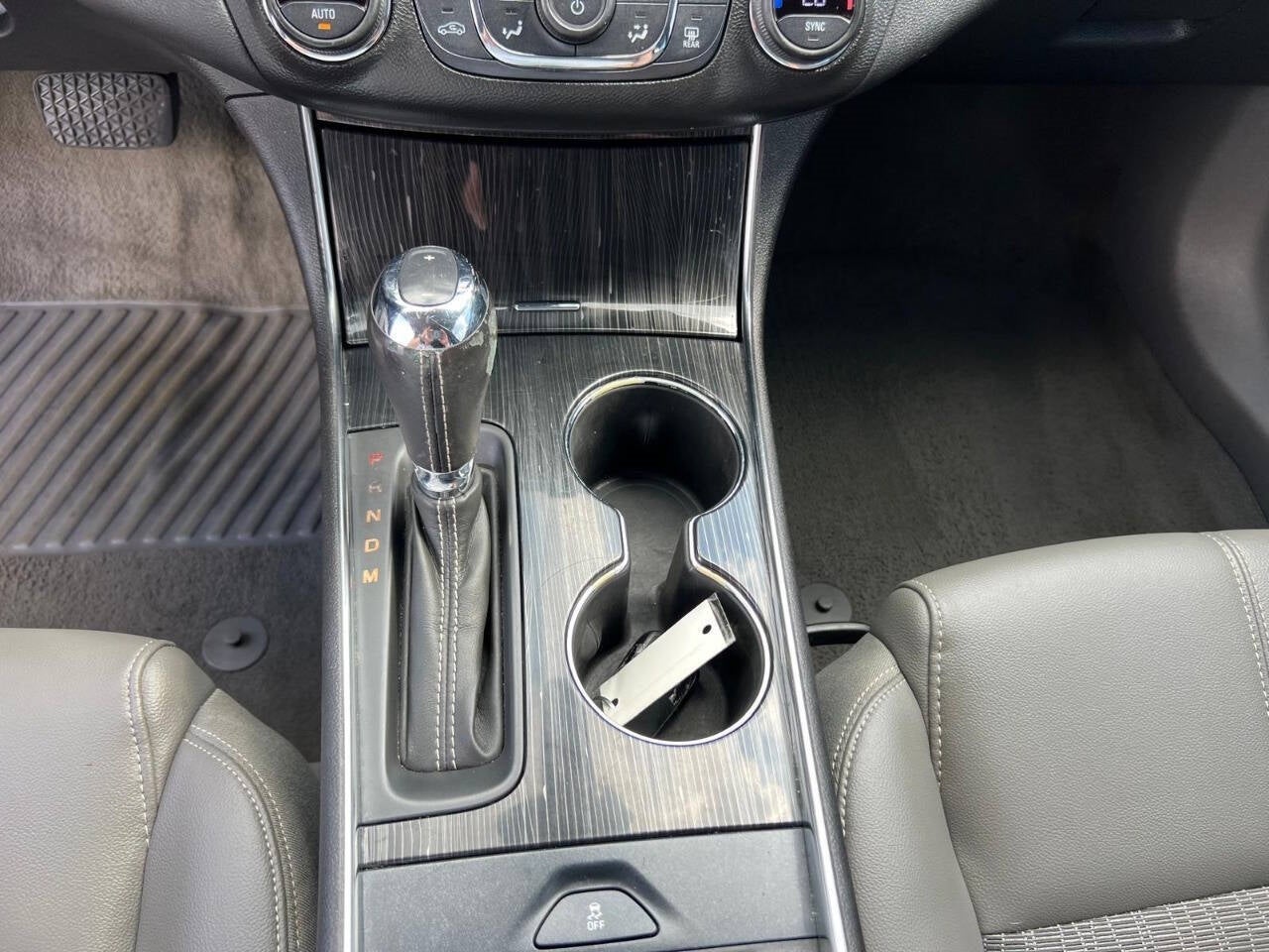 Vehicle image 25 of 58