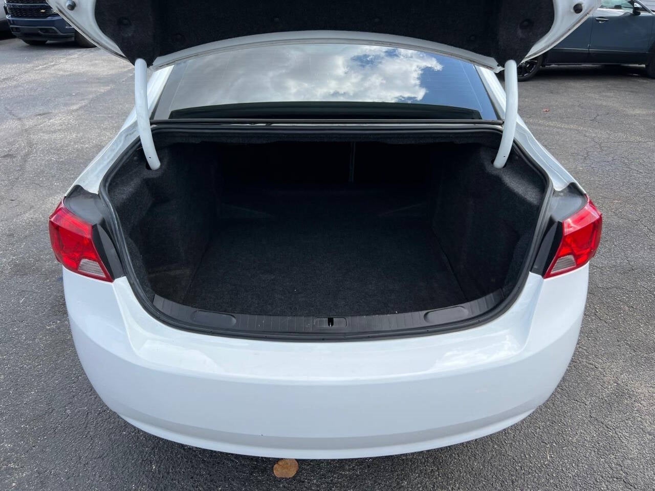 Vehicle image 15 of 58