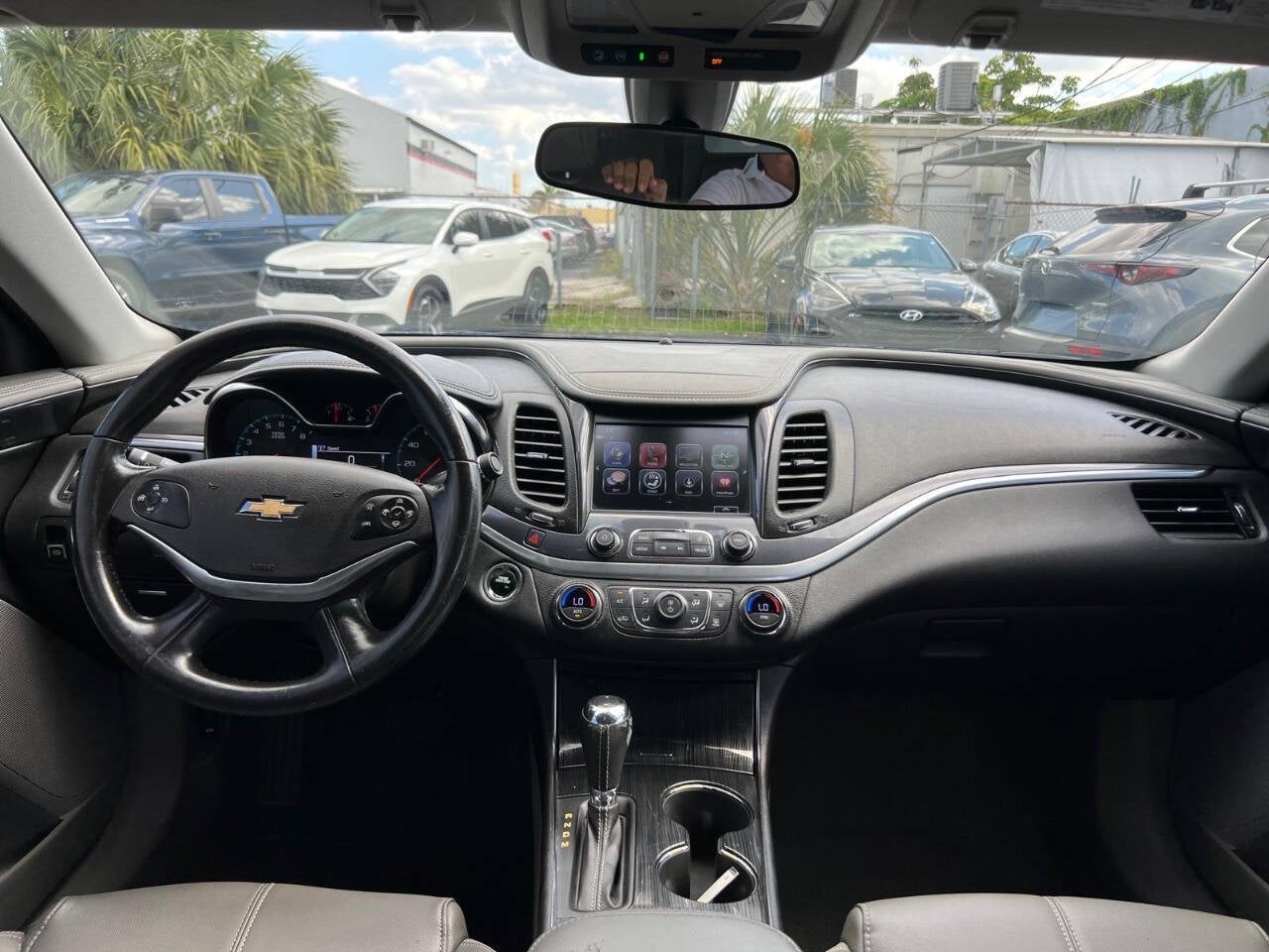 Vehicle image 38 of 58