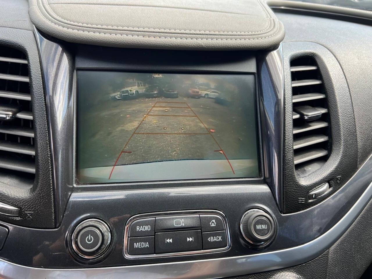 Vehicle image 21 of 58