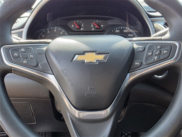 Vehicle image 13 of 32