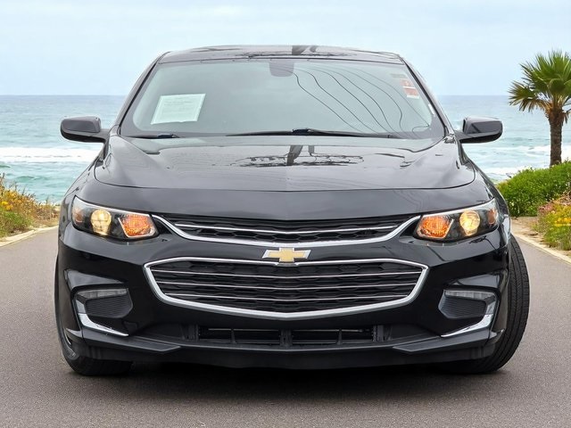 Vehicle image 2 of 32