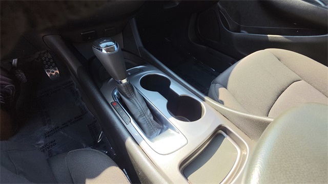 Vehicle image 17 of 32