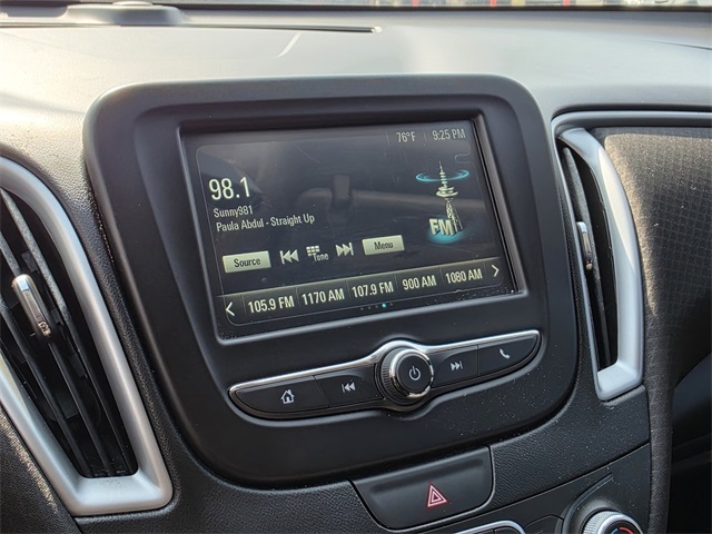 Vehicle image 15 of 32
