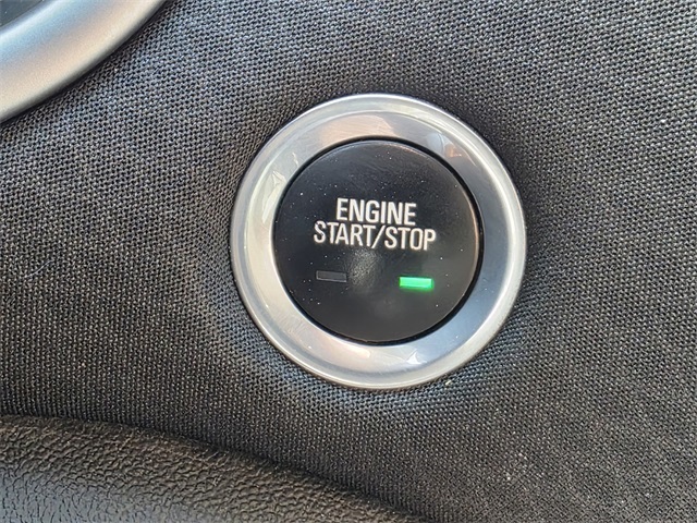 Vehicle image 22 of 32