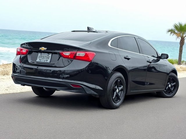 Vehicle image 5 of 32