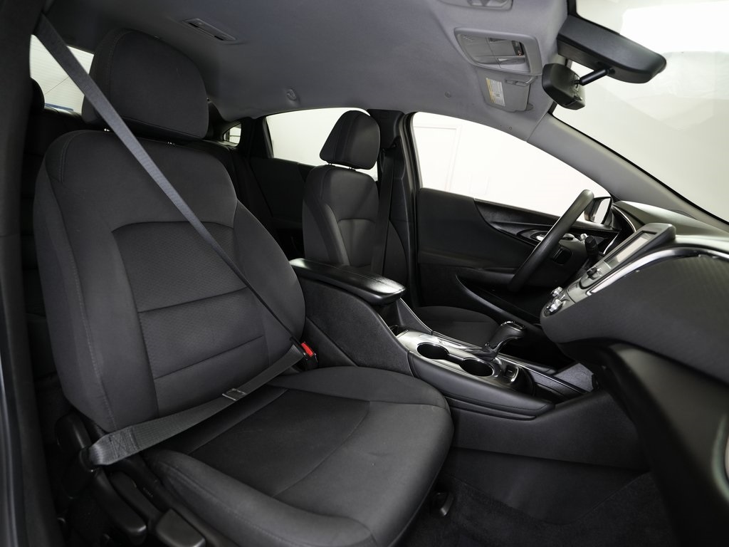 Vehicle image 51 of 57