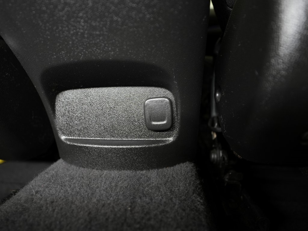 Vehicle image 19 of 57