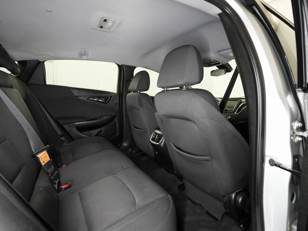 Vehicle image 16 of 57