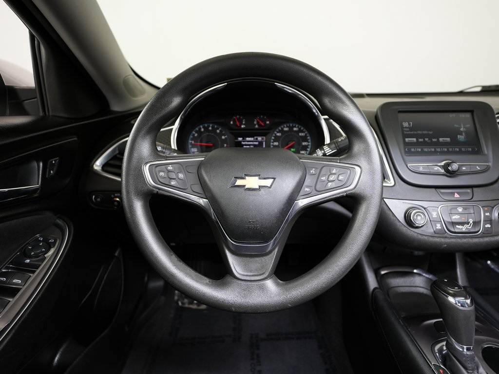 Vehicle image 21 of 57