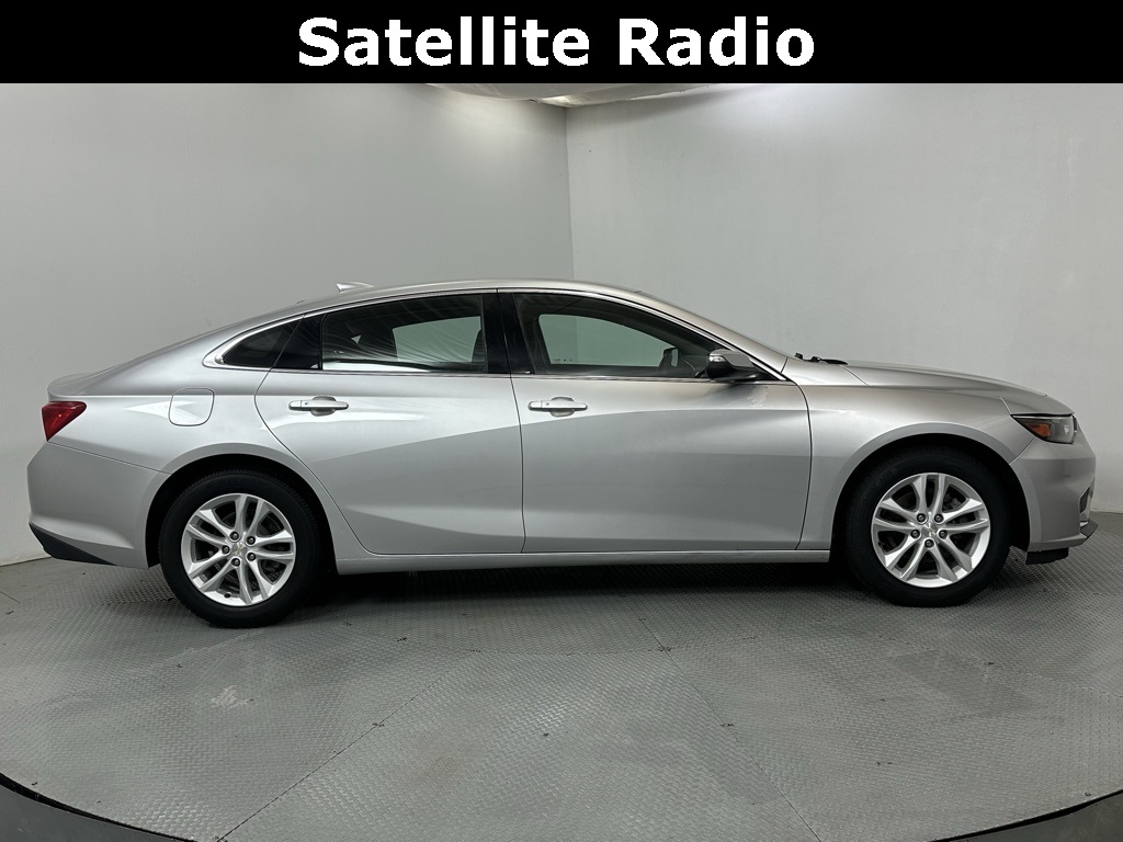 Vehicle image 4 of 57