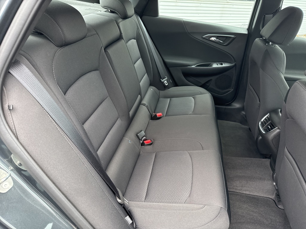 Vehicle image 6 of 21