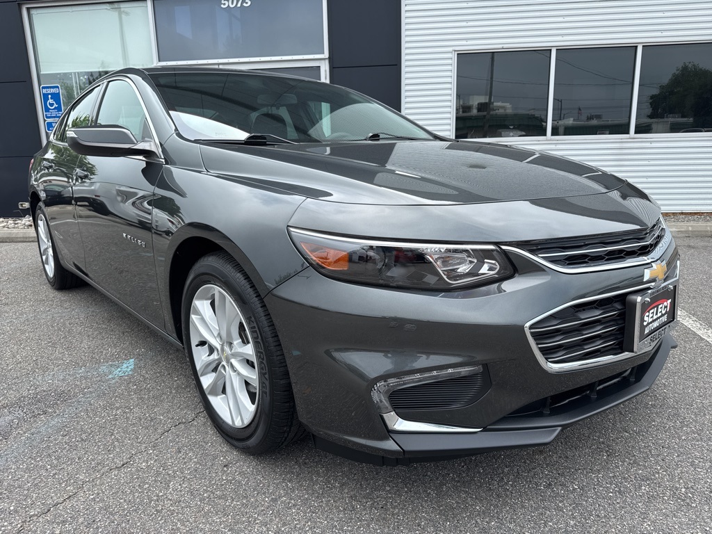 Vehicle image 2 of 21