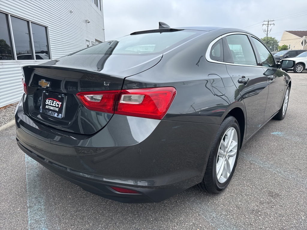 Vehicle image 3 of 21