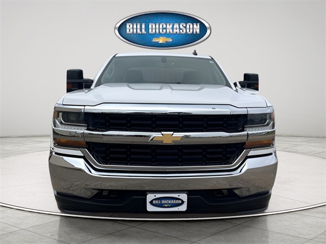 2018 Chevrolet Silverado 1500 LT Image 2 of 31