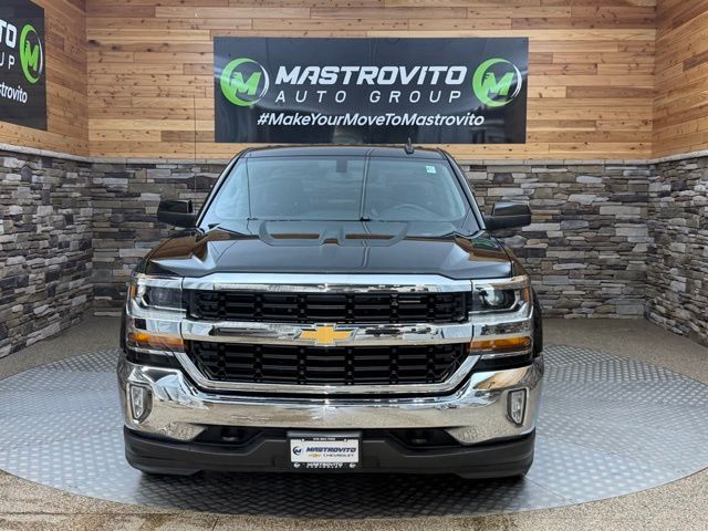 2018 Chevrolet Silverado 1500 LT Image 3 of 35