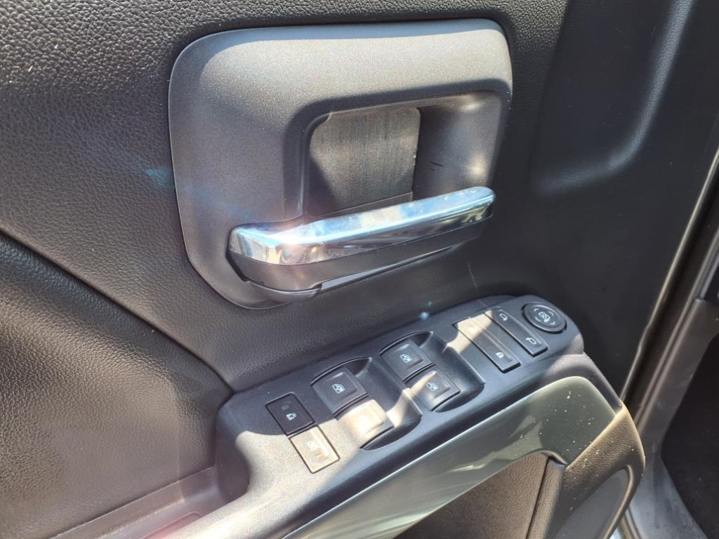 Vehicle image 20 of 26