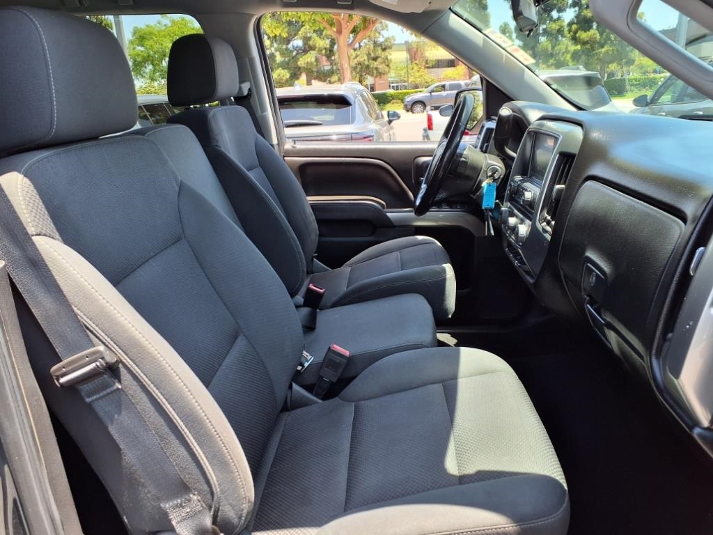 Vehicle image 8 of 26