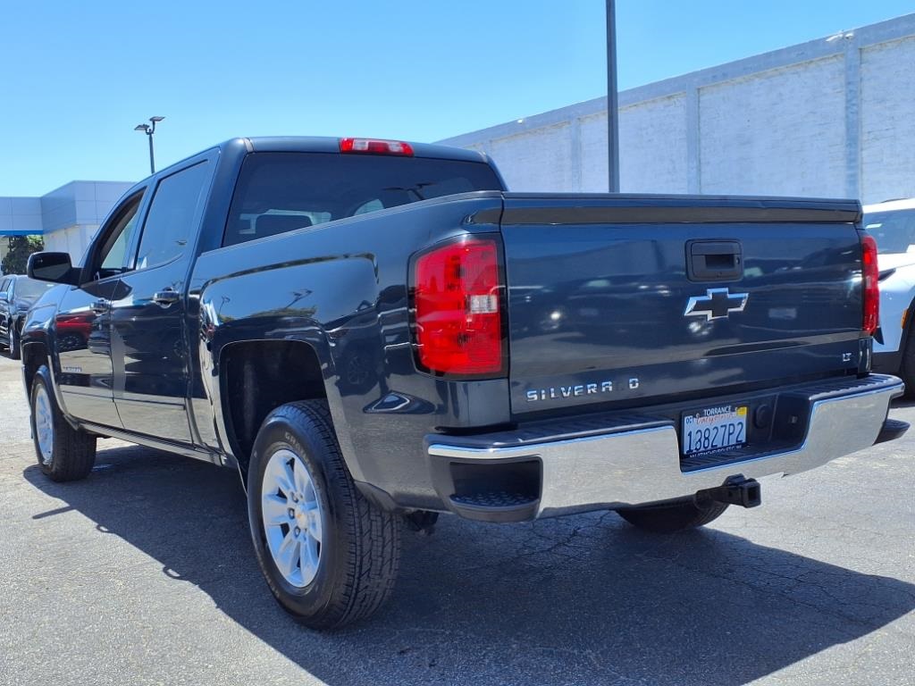 Vehicle image 4 of 26