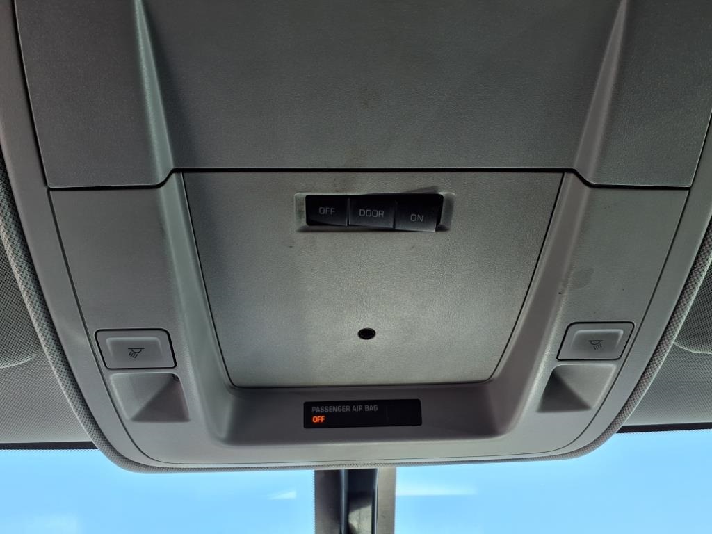 Vehicle image 22 of 26