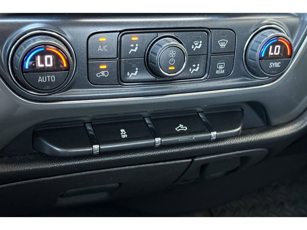 Vehicle image 15 of 23