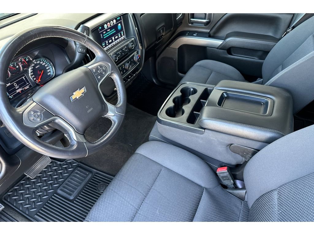 Vehicle image 6 of 23