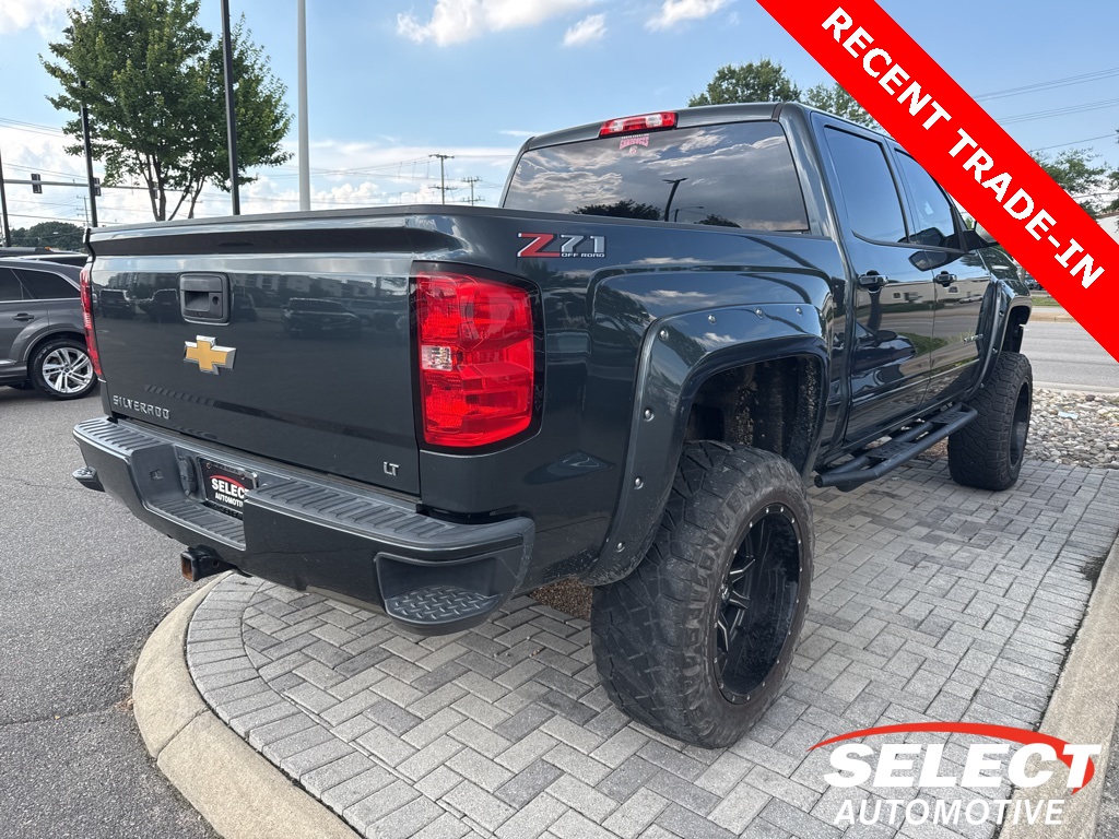 Vehicle image 3 of 6