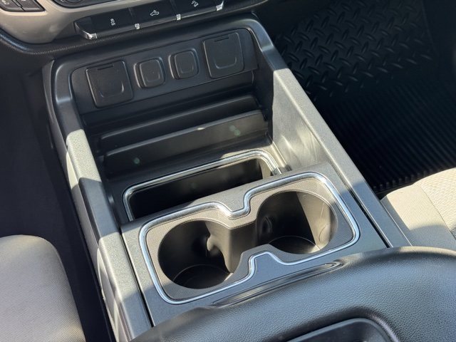 Vehicle image 14 of 30