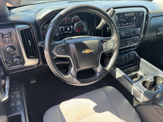 Vehicle image 17 of 30