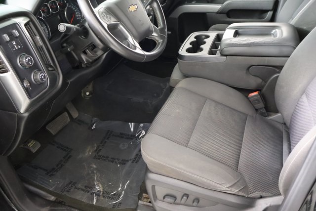 Vehicle image 17 of 31